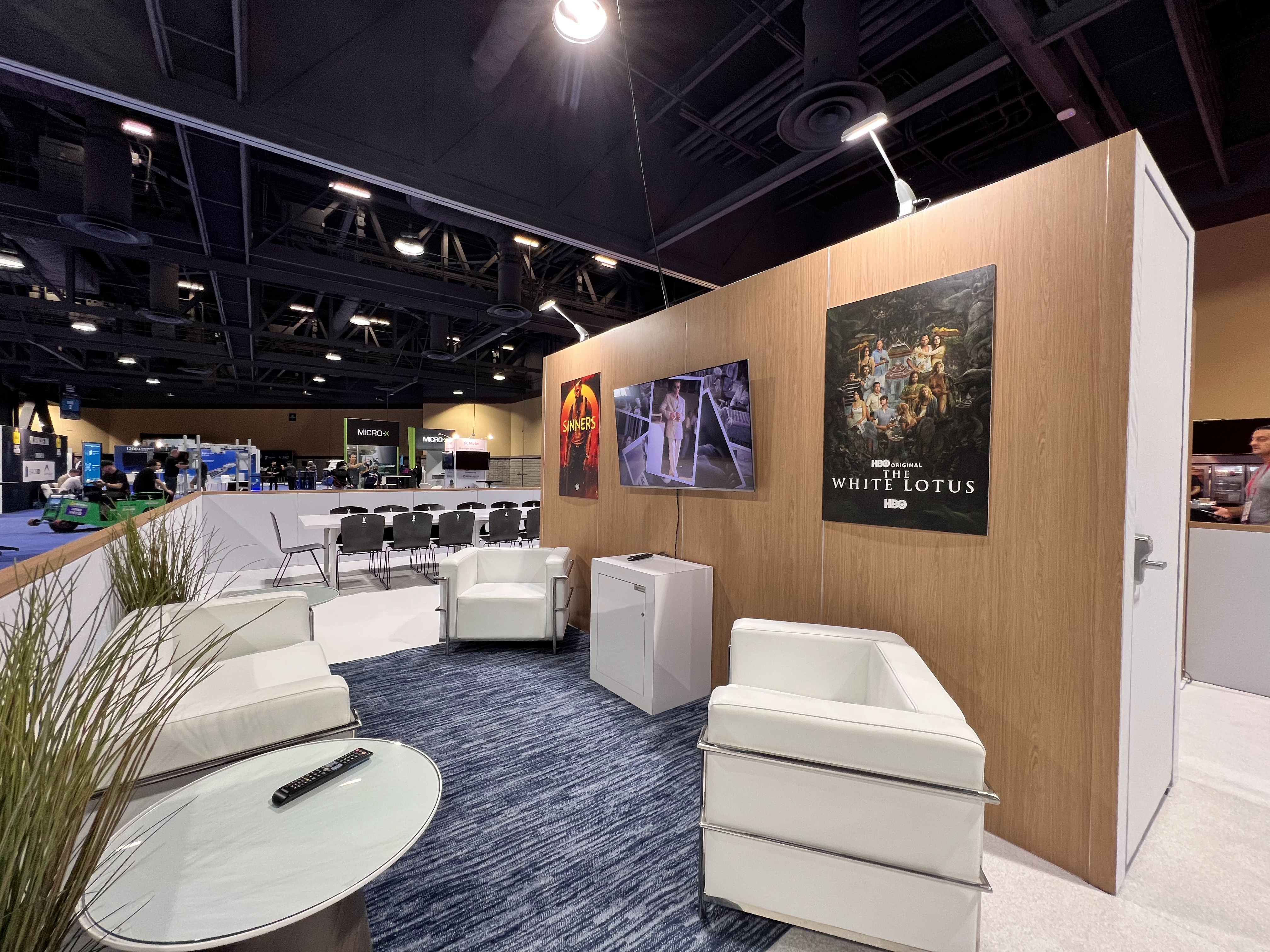 Booth photo 02